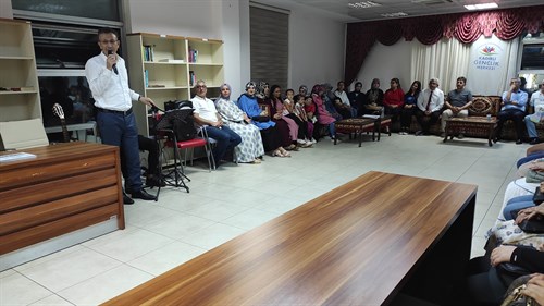 KAYMAKAMIMIZ YAKUP GÜNEY İLÇEMİZE ATANAN YENİ ÖĞRETMENLERLE TANIŞTI